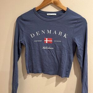Bershka Blue Cropped Denmark T Shirt Sz M